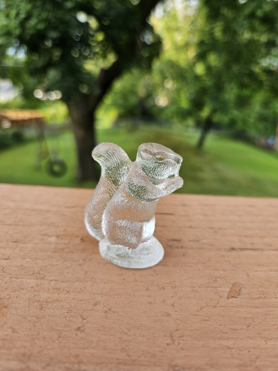 Vintage Other - L. E. Smith Clear Glass Squirrel Figurine